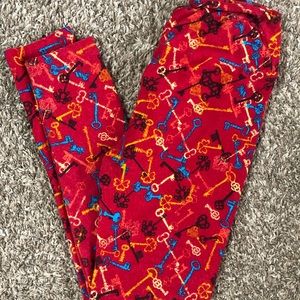 Lularoe OS skeleton key leggings